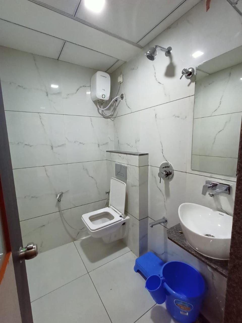 Hotel Crossview Palanpur Extérieur photo